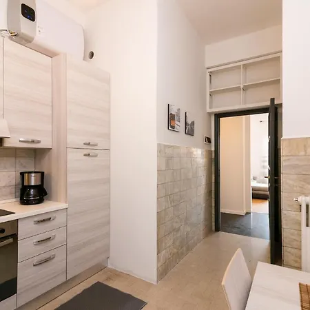 Vittoria 1 Apartment Milan